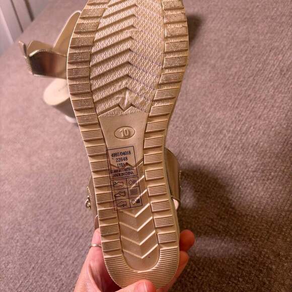 Pierre Dumas Lyra Wedge Sandals for Women in Nude - Picture 5 of 7